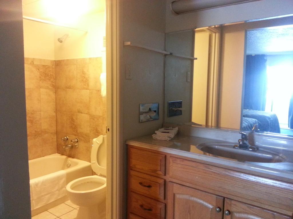 America'S Best Inn & Suites Clarksville クラークスビル 部屋 写真