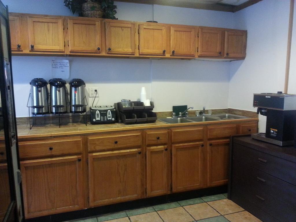 America'S Best Inn & Suites Clarksville クラークスビル エクステリア 写真